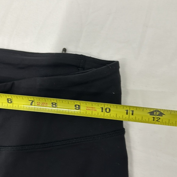 Lululemon Run For Your Life Crop Leggings. Size 2 - Picture 5 of 10